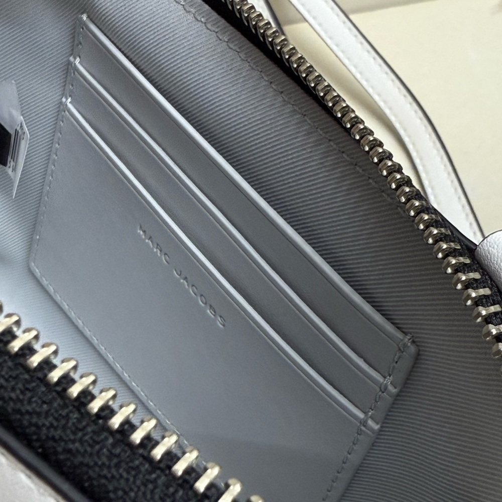 (new+tag) Marc Jacobs RARE small crossbody white leather fit large iphone - Picture 6 of 16